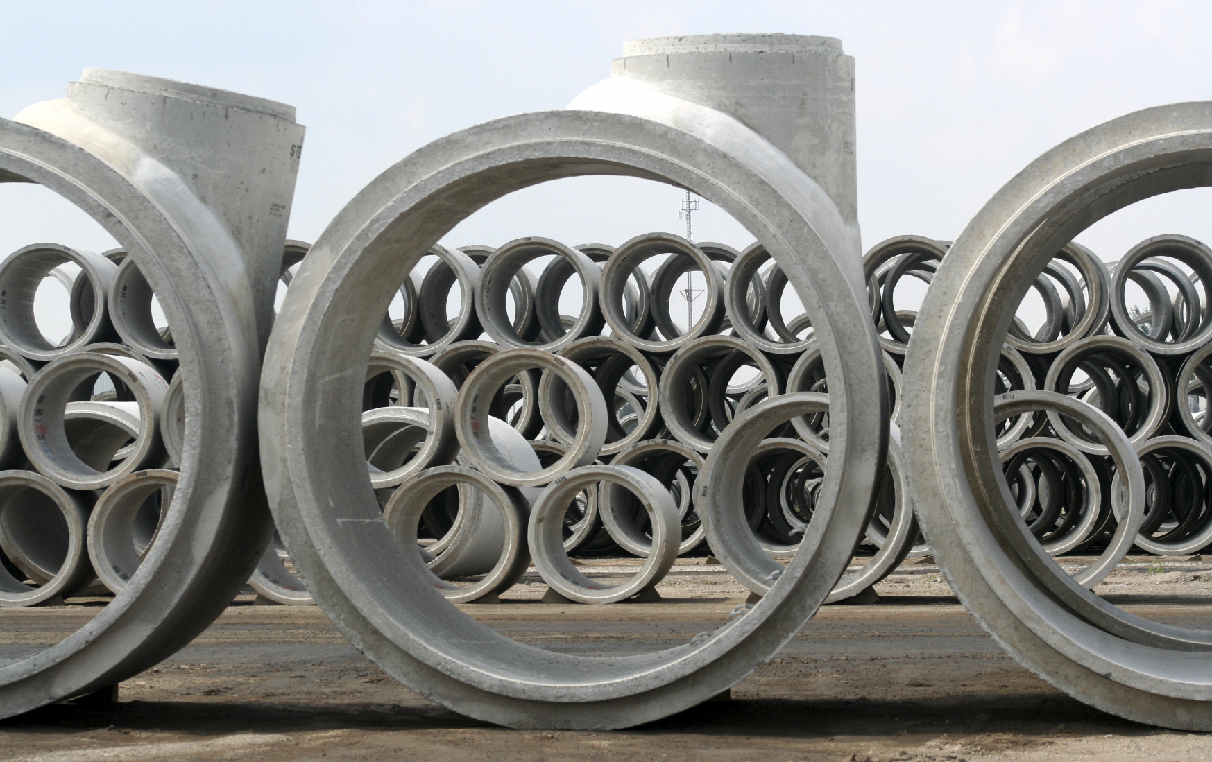 Simple Cement Pipes (OGEE PIPES)